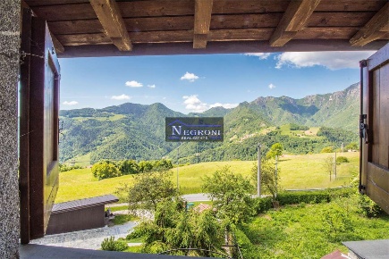 Foto Appartamento in via basella, Gorno di 360 m² con 12 locali in vendita