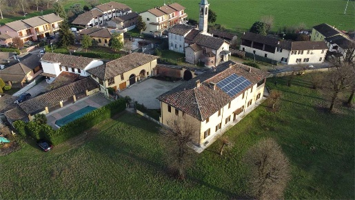 Foto Villa unifamiliare in Via Milano, Marzano Castel Lambro di 830 m²