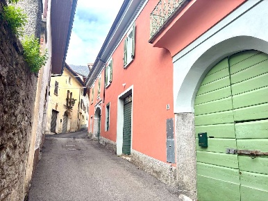 Foto Appartamento in via libertà 6, Casalzuigno Centro di 200 m² in vendita