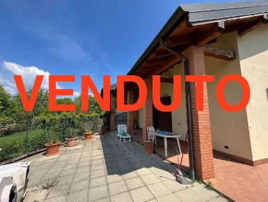 Foto Villa unifamiliare in malavoglia, Ello di 200 m² con 4 locali