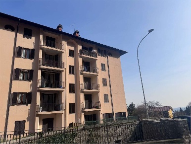 Foto Appartamento in PIAZZA INVERNIZZI 1, Caslino d'Erba in vendita