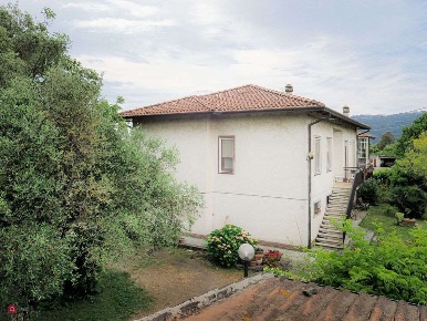 Foto Villa unifamiliare in VIA XXV APRILE 26, Ameglia Centro di 230 m²
