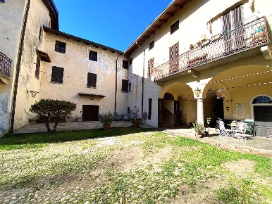Foto Appartamento in VIA CAVOUR  15, Sizzano di 126 m² con 5 locali