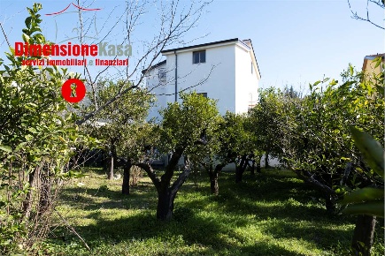 Foto Villa unifamiliare in via cav. ferrante 44, Marzano di Nola di 253 m²