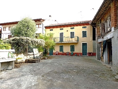 Foto Villa unifamiliare in strada del po  5, Pecetto di Valenza Pellizzari
