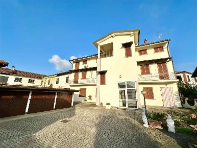 Foto Villa bifamiliare in Via Caserma, Casalino Orfengo di 332 m²