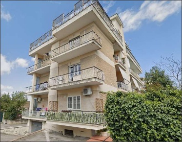 Foto Appartamento in VIA PO, Latina Quartiere Europa di 80 m² con 5 locali