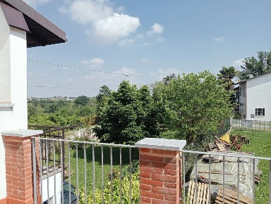 Foto Villa unifamiliare a Fubine Monferrato di 210 m² con 10 locali