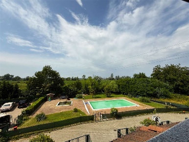 Foto Villa a schiera a Alessandria di 197 m² con 7 locali in vendita