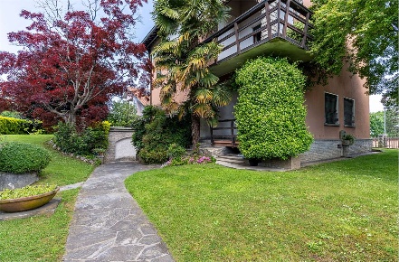 Foto Villa unifamiliare in VIA MUNICIPIO, Anzano del Parco Centro di 370 m²