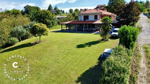 Foto Villa unifamiliare in Strada Luca, Marentino Centro di 521 m²