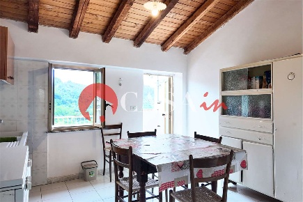 Foto Appartamento in Via Chiasso 23, Militello Rosmarino di 102 m²