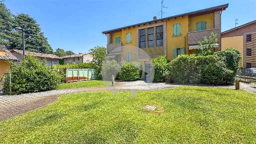 Foto Appartamento in Via Aspromonte  6/1, Cavriago in vendita