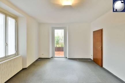 Foto Appartamento in Via Volta 58, Erba Centro di 127 m² con 3 locali