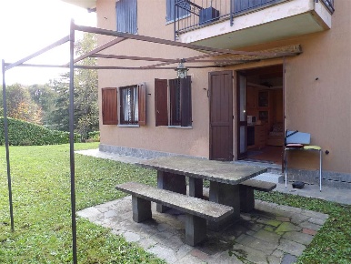 Foto Appartamento in via funiis 3, Gignese Centro di 68 m² con 2 locali