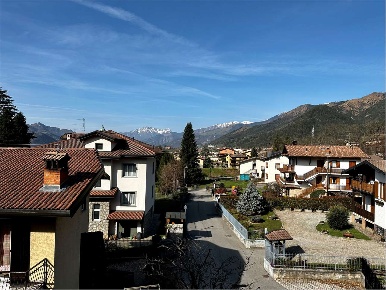 Foto Appartamento in Via Fontana, Fino del Monte Centro di 75 m² in vendita