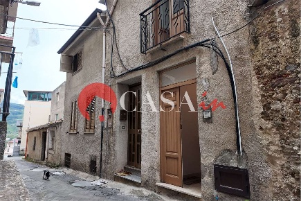 Foto Appartamento in Via Chiasso 21, Militello Rosmarino di 93 m²