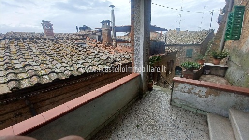 Foto Appartamento in Stretto Matteotti 10, Trequanda di 126 m² con 7 locali