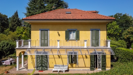 Foto Villa unifamiliare in Strada Rossina 40, Castagneto Po di 316 m²