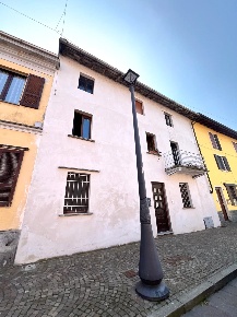 Foto Appartamento in via Sereno Caccianotti, Biandrate di 80 m² in vendita