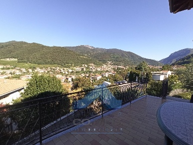 Foto Villa unifamiliare in via rimembranze 16 entratico, Entratico