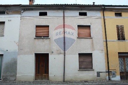 Foto Villa a schiera in via Silvino camicia, Commessaggio Centro di 167 m²
