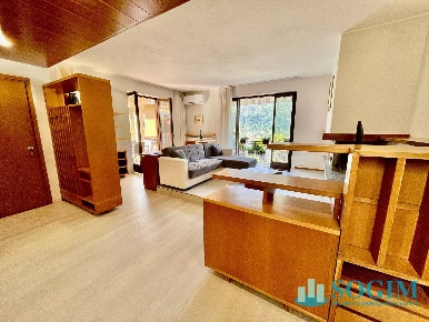 Foto Appartamento in Via Del Tivano, Nesso Centro di 139 m² con 4 locali