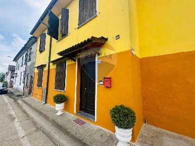 Foto Appartamento in VIA GURATA, Cingia de' Botti Gurata di 120 m²