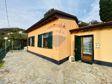 Foto Villa unifamiliare a Castiglione Chiavarese Missano di 80 m²