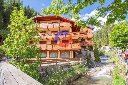 Foto Appartamento in Streda do Ruf de Antermont, Canazei Centro in vendita