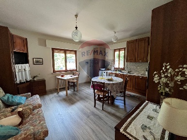 Foto Appartamento a Abetone Cutigliano di 132 m² con 7 locali in vendita