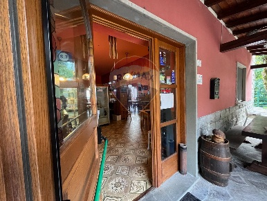 Foto Appartamento a Abetone Cutigliano di 241 m² con 12 locali in vendita