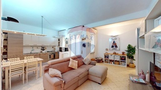 Foto Appartamento in Via De Gasperi, Campomorone Centro di 87 m² in vendita