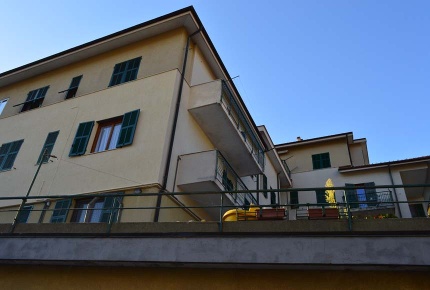 Foto Appartamento in via XXIV Dicembre, Altare di 75 m² con 3 locali