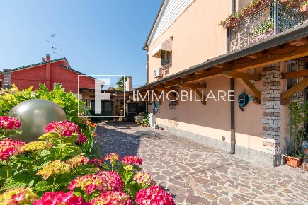 Foto Villa a schiera a Eraclea Centro di 96 m² con 3 locali in vendita