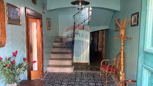 Foto Appartamento in Via Sassari, Florinas di 137 m² con 4 locali