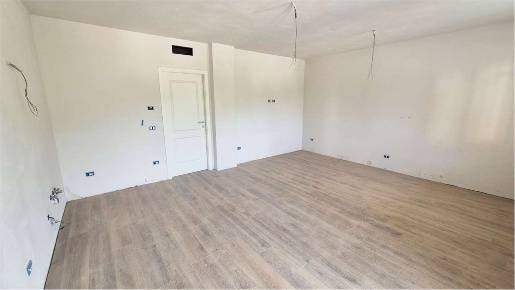Foto Appartamento a Prato di 94 m² con 3 locali in vendita