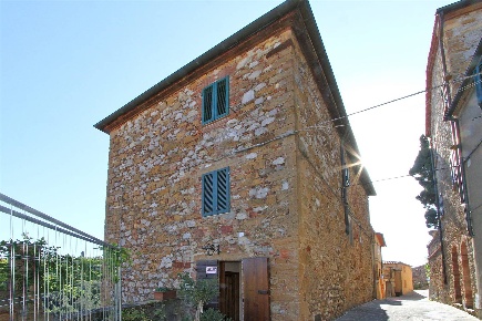 Foto Appartamento a Trequanda Centro di 240 m² con 7 locali in vendita