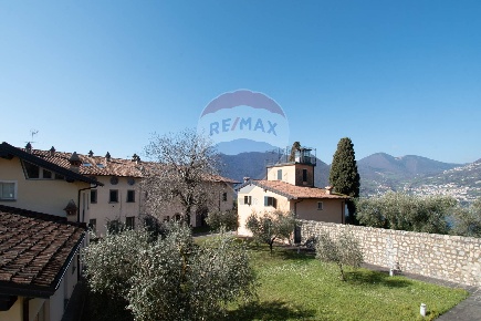 Foto Appartamento in Località Menzino, Monte Isola Menzino di 72 m²