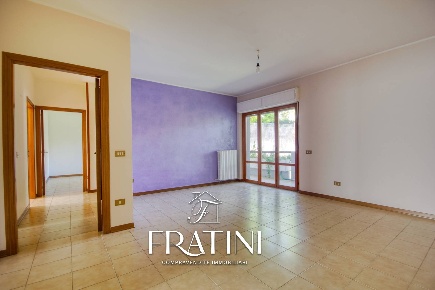 Foto Appartamento in via Gran Sasso, Ancarano di 80 m² con 4 locali