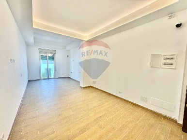 Foto Appartamento in Via  Gaetano Sgarlata, Palermo Castellammare di 172 m²