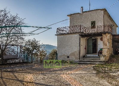 Foto Appartamento in Frazione Monsampietro, Venarotta di 130 m² in vendita
