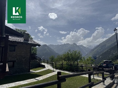 Foto Appartamento in Frazione Villarisson, La Salle di 55 m² con 3 locali