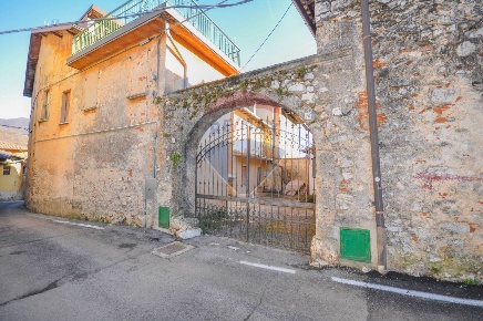 Foto Appartamento a Vallio Terme Case Nuove di 143 m² con 4 locali