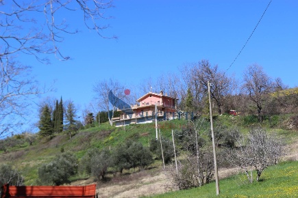 Foto Villa unifamiliare in Frazione Case di Renzo - Località Viddino,