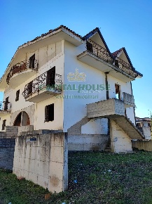 Foto Villa singola a Quadrelle di 200 m² con 5 locali in vendita