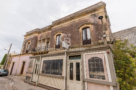 Foto Villa singola in Via Giuseppe Mazzini, Giuggianello di 472 m²