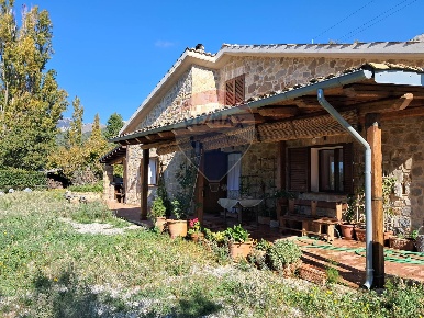 Foto Villa singola in CONTRADA CUCA MULINI, Polizzi Generosa di 160 m²