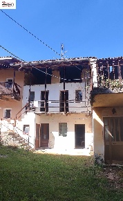 Foto Villa a schiera in Frazione Belvedere, Zubiena di 55 m² con 4 locali