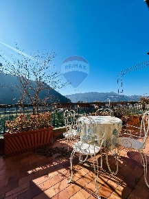 Foto Appartamento a Fino del Monte di 116 m² con 4 locali in vendita